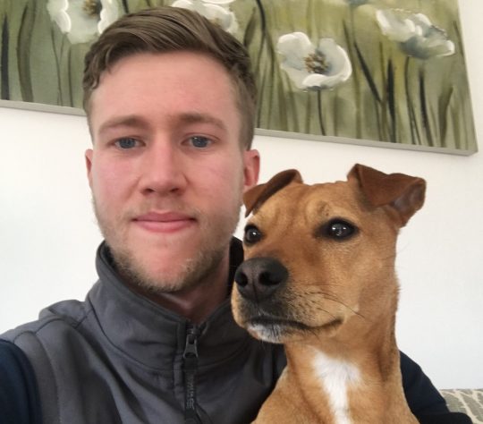 professional pet sitter in Freckleton